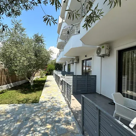 Otel J&b Ksamil