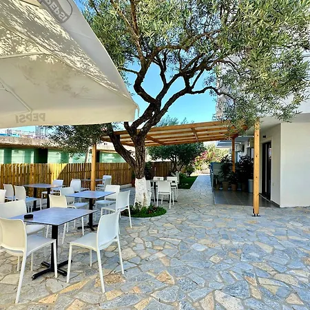 J&b Hotel Ksamil